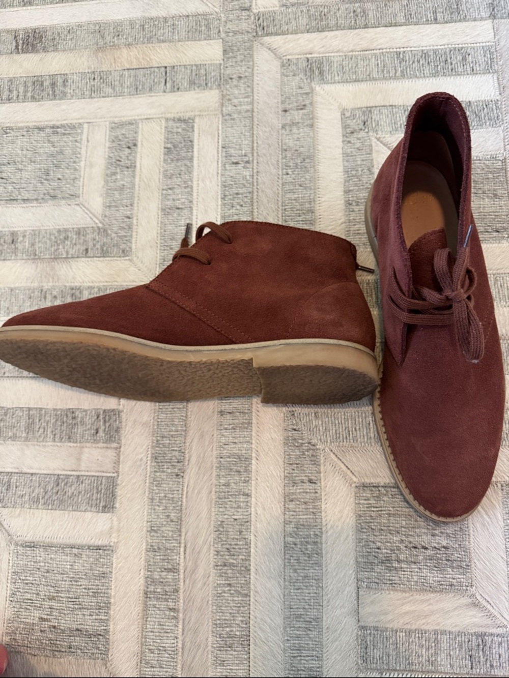 Women’s JCrew Suede Chukka Boots in Brown - Picture 2 of 7